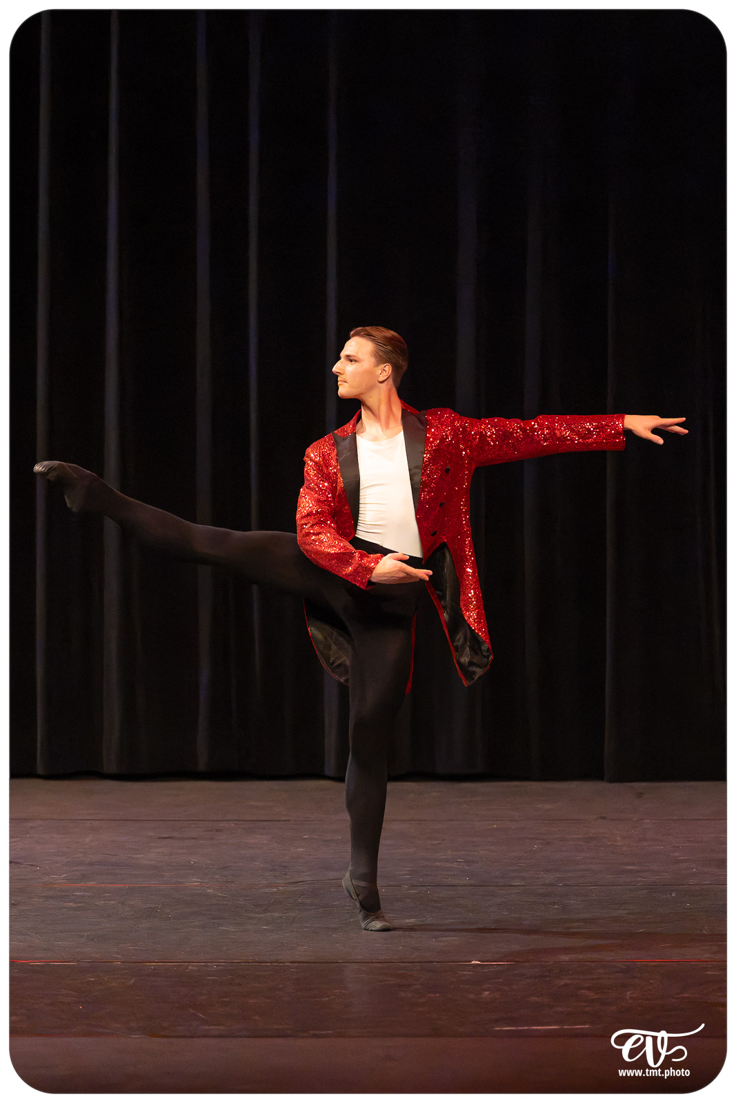 ECOLE DE DANSE CÉCILE ADAMOW